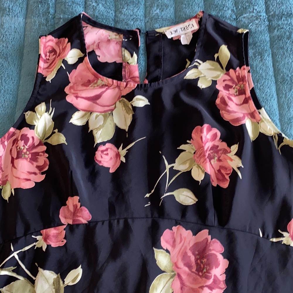 J.W. Treci floral dress Size 12